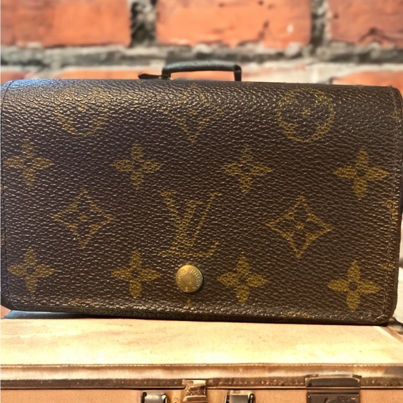 Louis Vuitton Bags Louis Vuitton Vintage 999portemonnaie Tresor